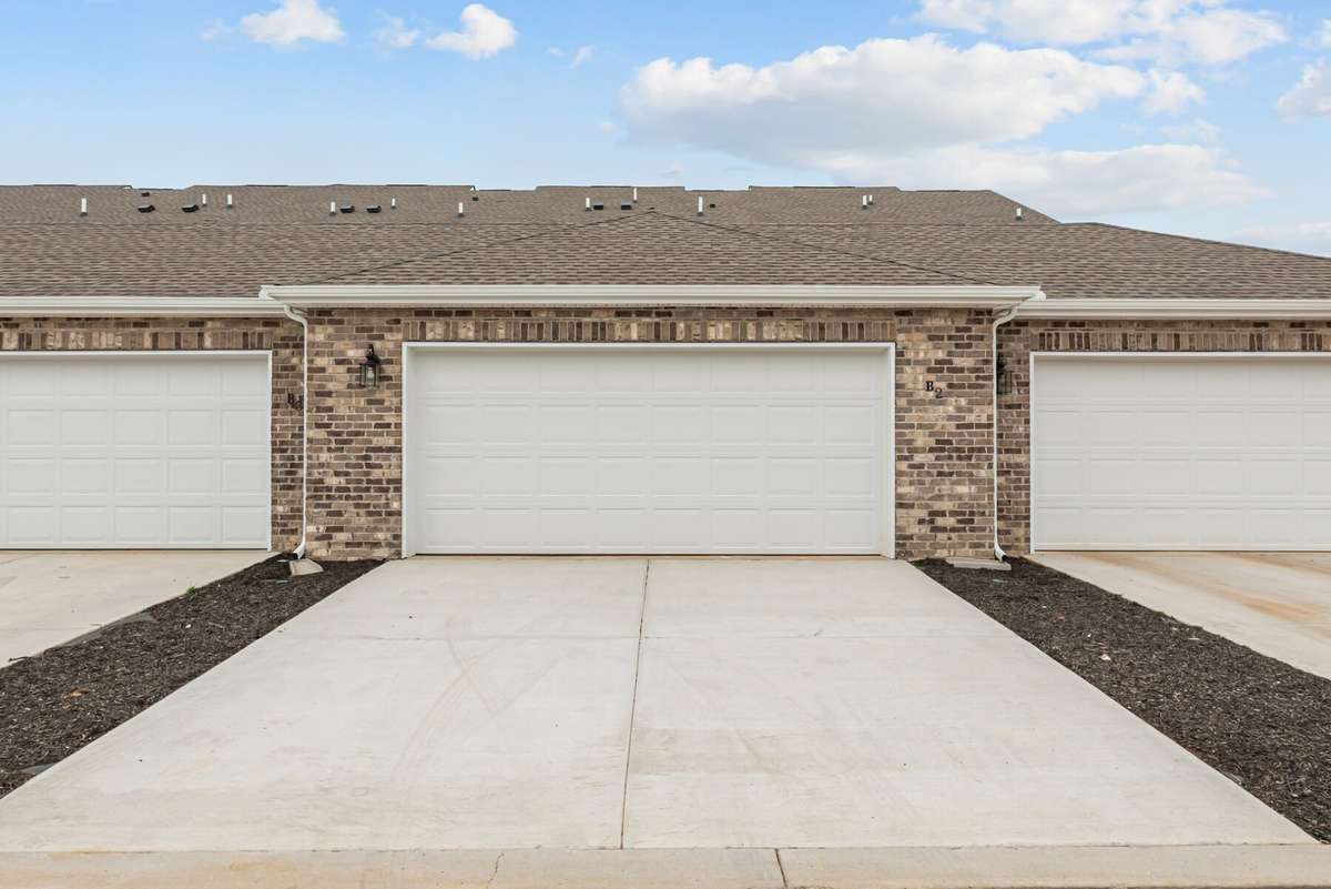 Over-sized 2 car detached garage