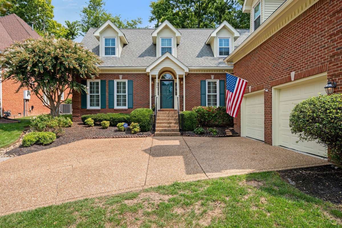 908 Stone Box Ct