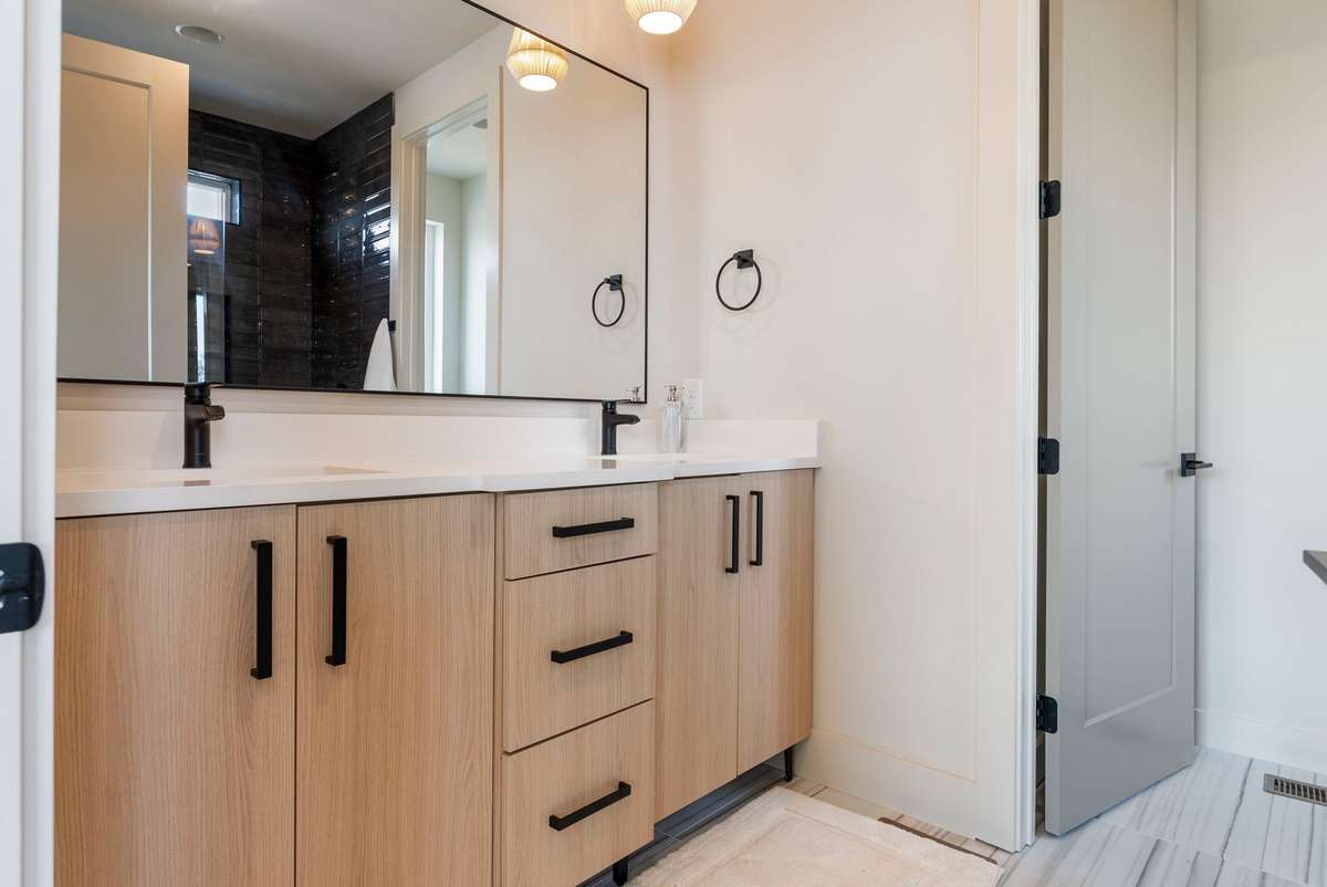 Primary En Suite
