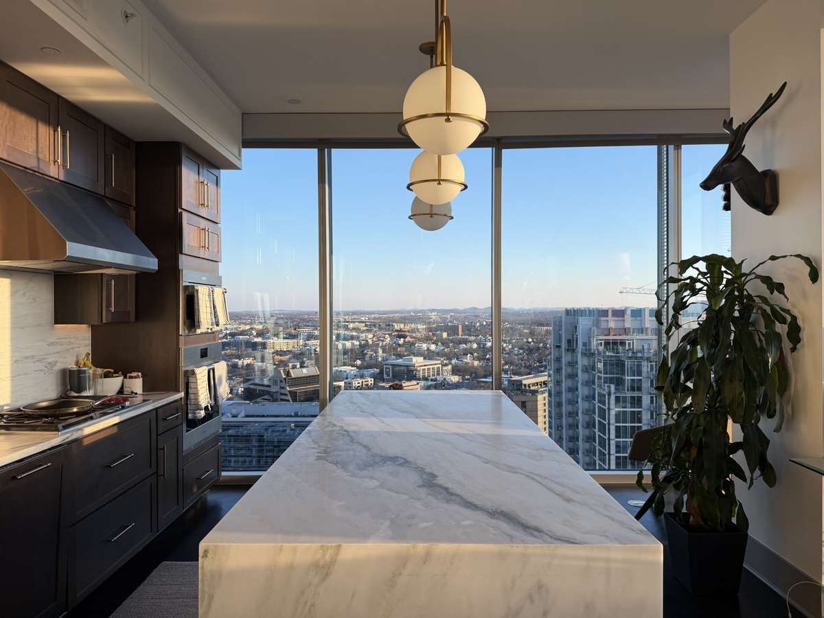 Living room / kitchen