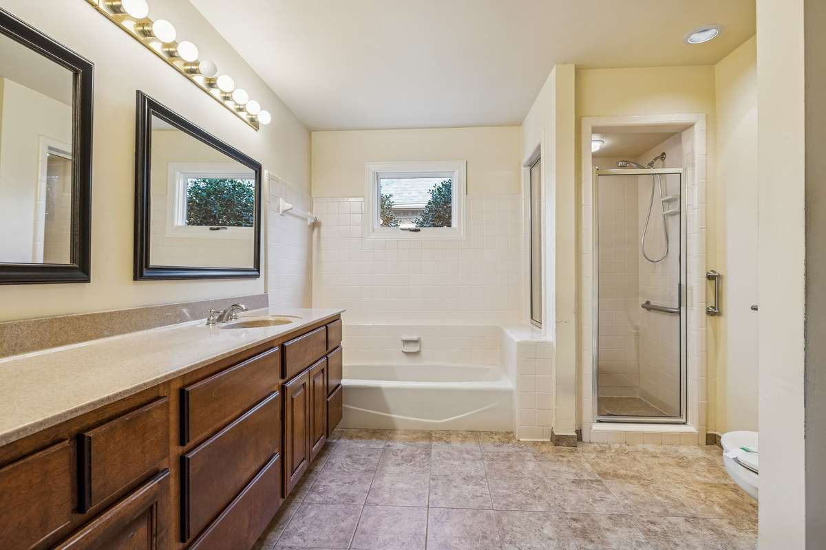 Master ensuite