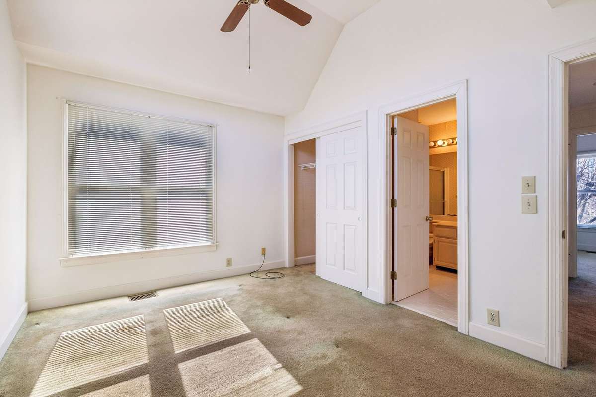 Second upstair bedroom with full bath