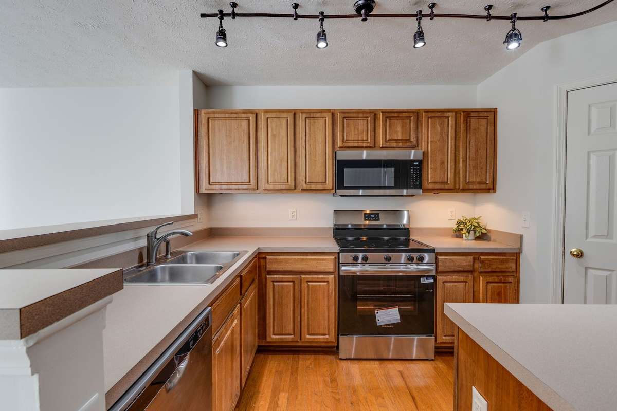 The warm cabinets offer under mount lights as well.