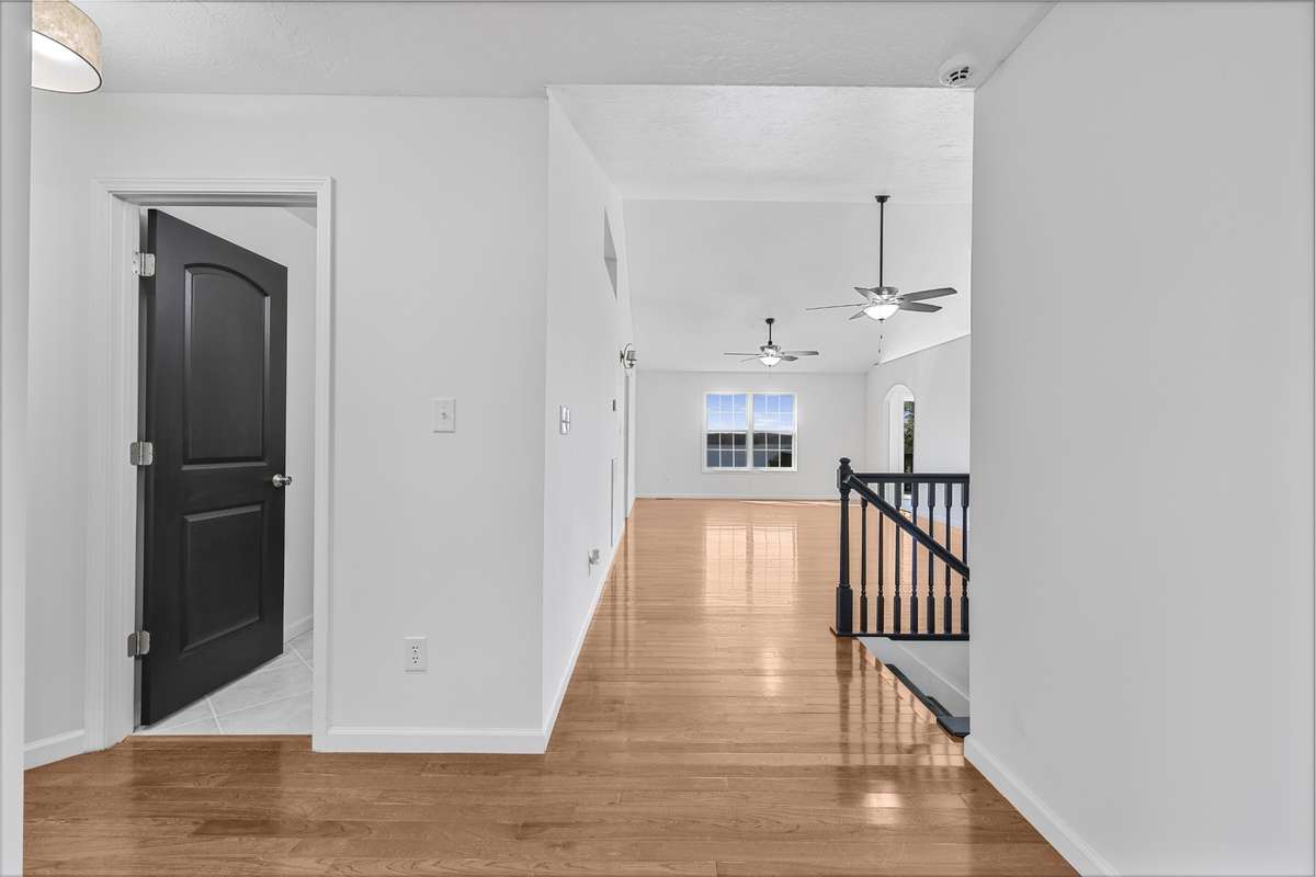 Open entry flowing into the main living space