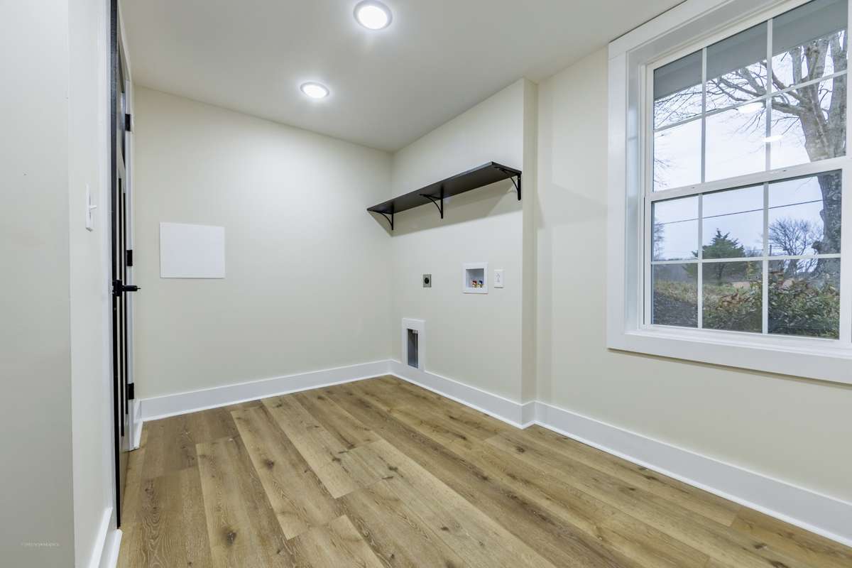 Second laundry room, and basement