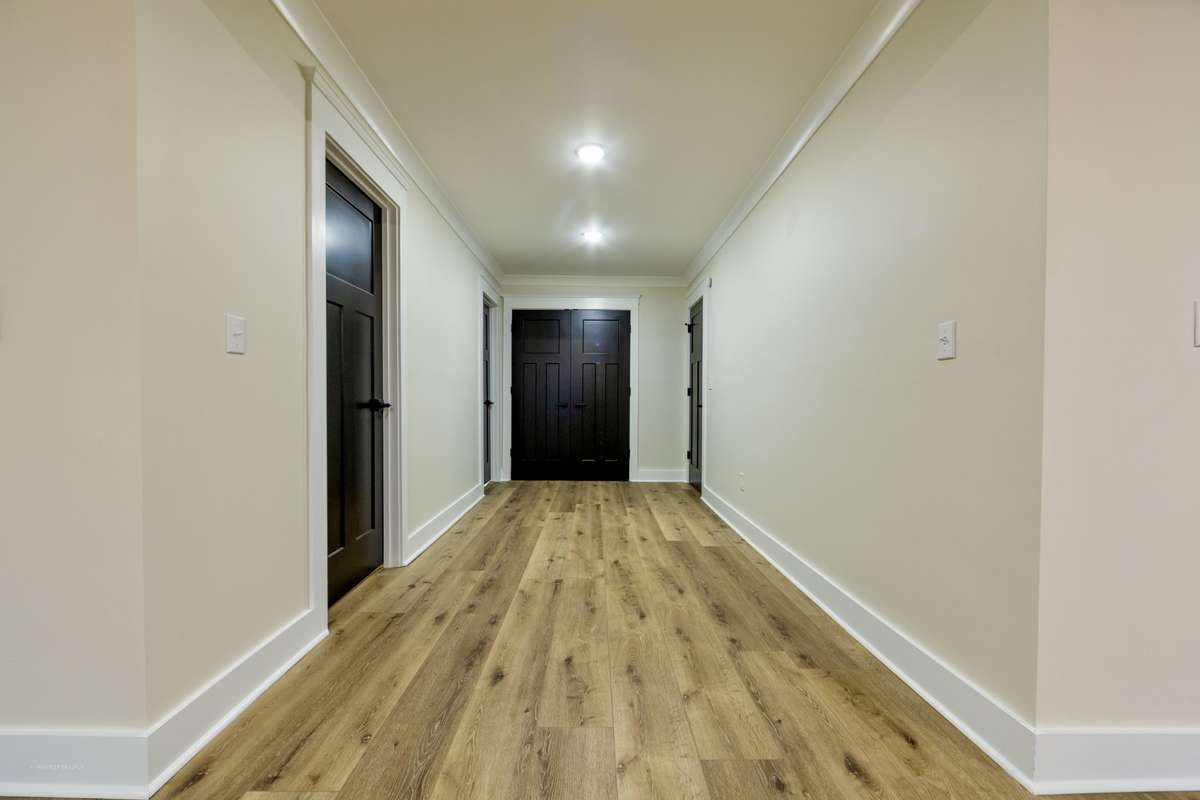 Primary suite, sitting area