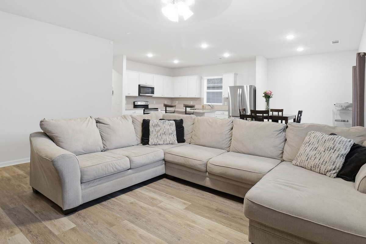Open Family Room - BRAND NEW LVP FLOORING!