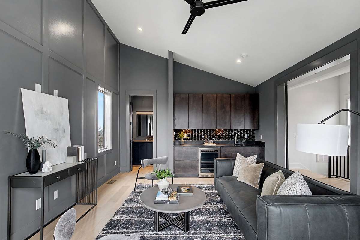 Bonus room with roof deck!