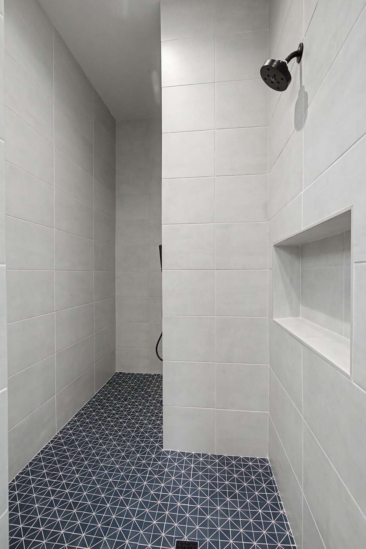 Shower in secondary master.
