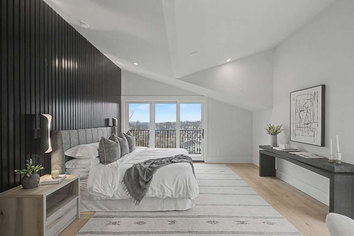 Primary suite has its own private balcony and views back towards Belmont campus.