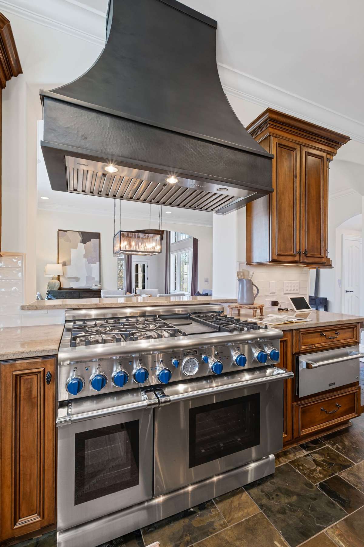 Cook and entertain in style with this spacious kitchen, seamlessly connecting to the living areas.