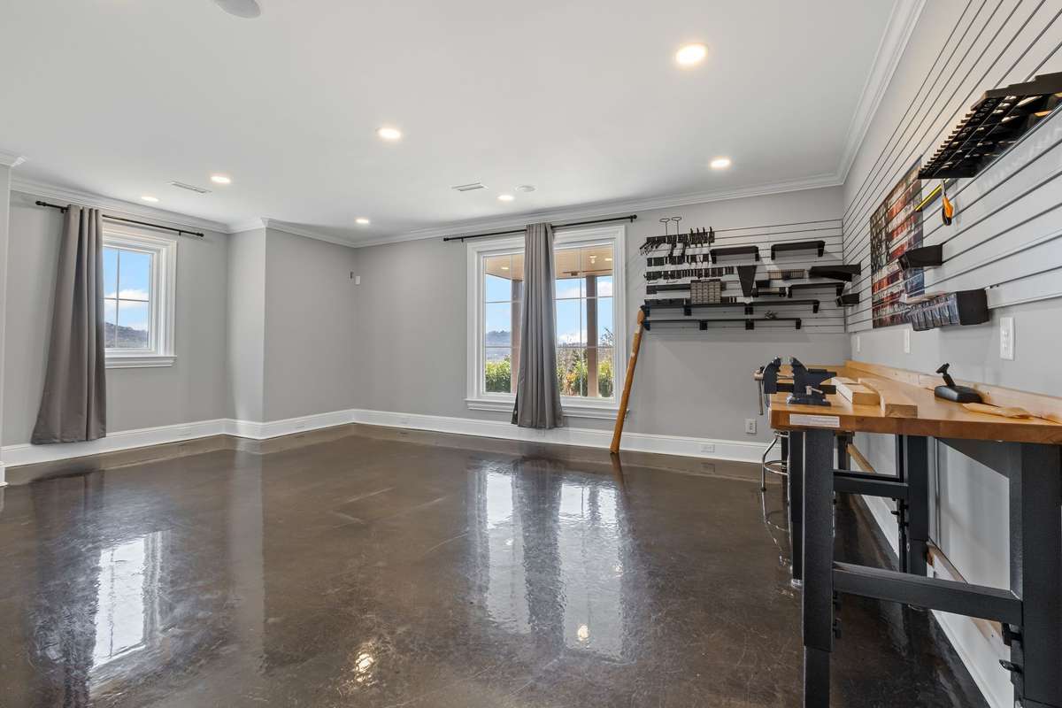 Featuring new flooring and windows, this space is ready for creativity to flow.