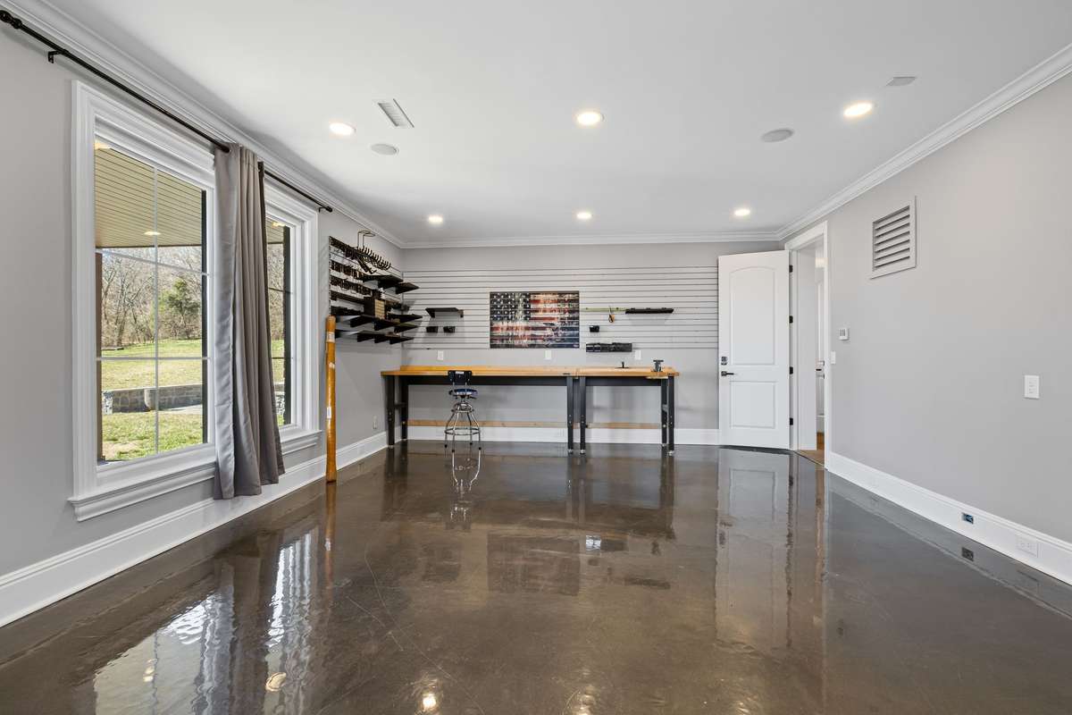 Featuring new flooring and windows, this space is ready for creativity to flow.