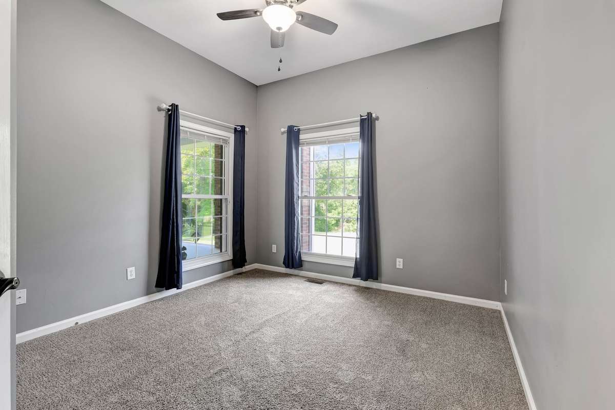 Bedroom/Office/Flex Space