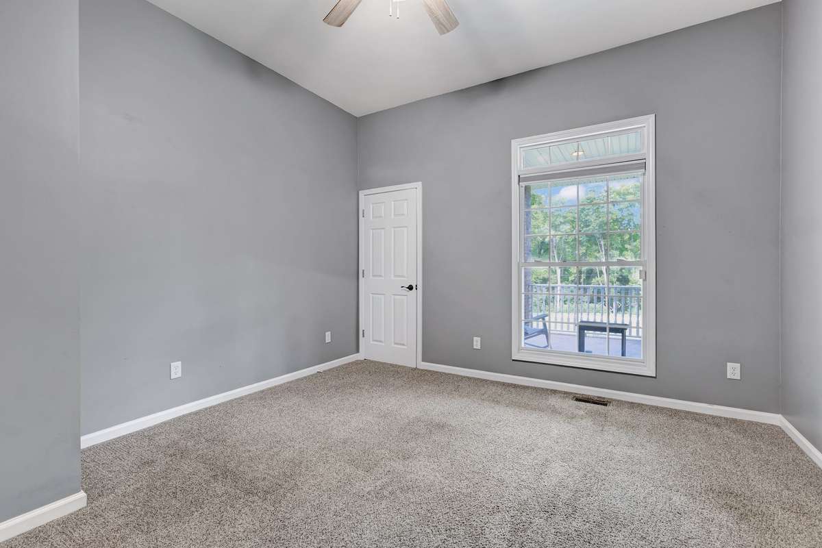 Bedroom/Office/Flex Space