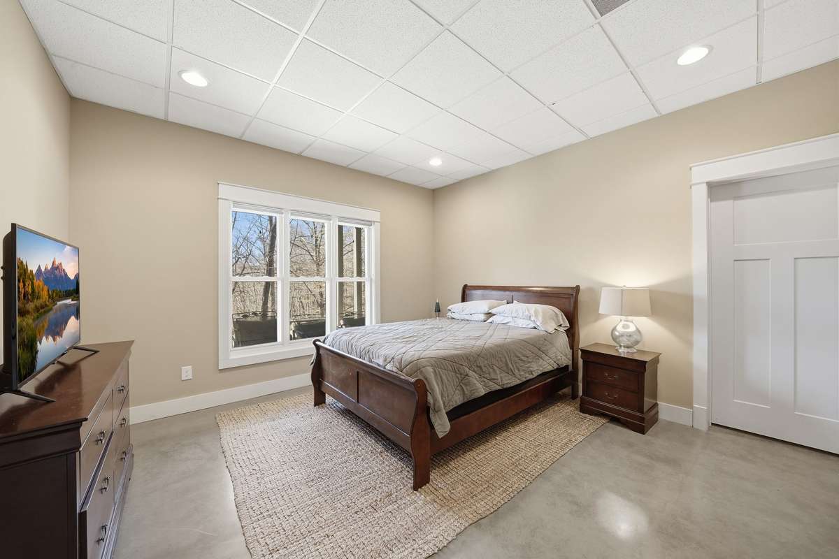 Basement level room. Can be used as bedroom, office space, game room....the possibilities are endless!