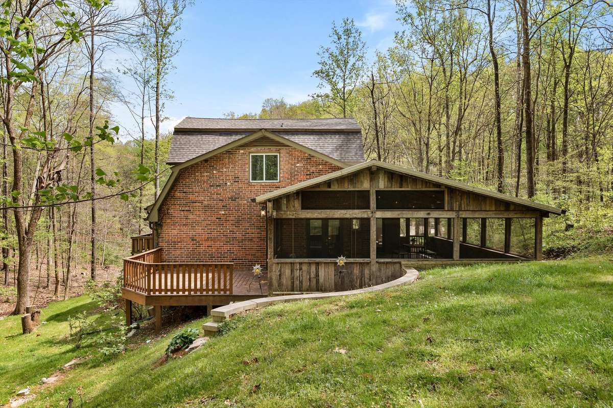 indoor and outdoor living opportunties.