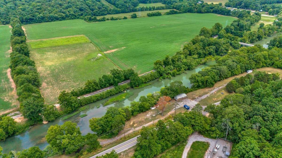 Not Much RIVERFRONT Property like this EVER HITS THE MARKET!!!'
Held by the Same Family for Approx. 39 years....