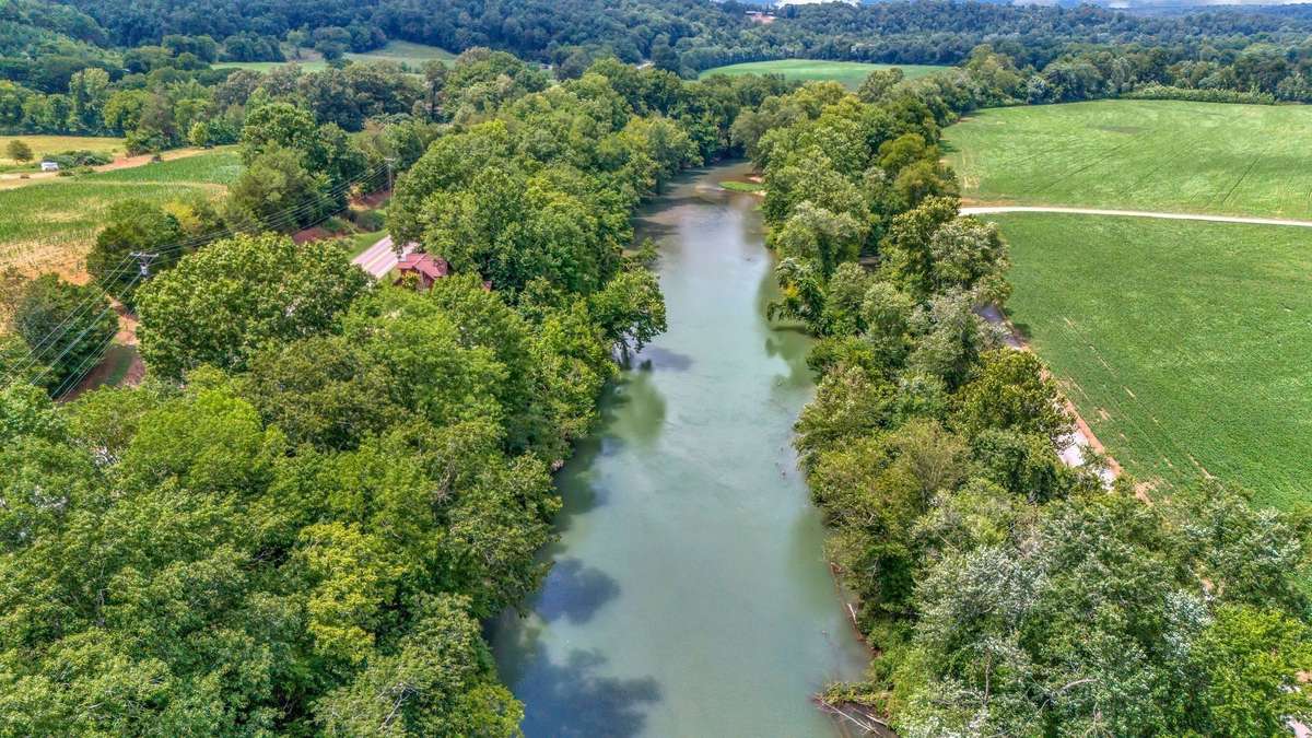 LOCATION, LOCATION, LOCATION!!!
Located just Outside of Nashville which is One of the HOTTEST REAL ESTATE MARKETS  in the Country!!!