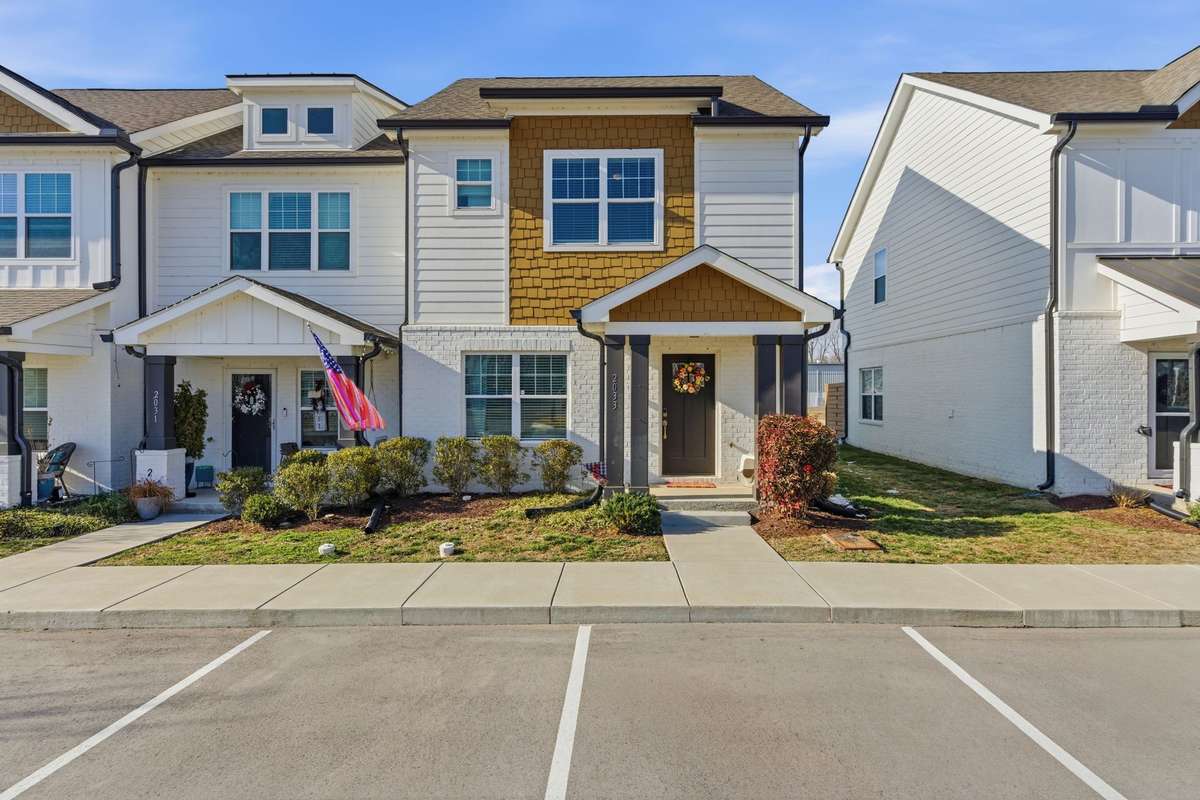 Welcome to 2033 Axis Ave, where modern living meets small town charm!