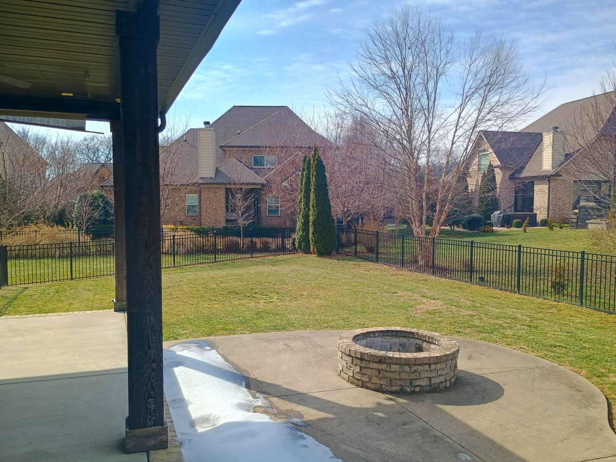 Patio, fire pit