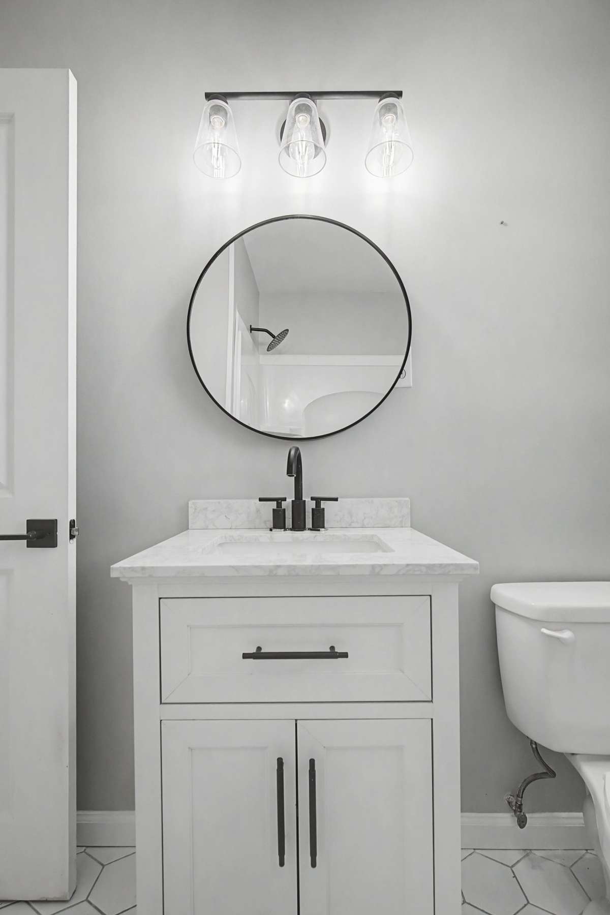 Full Bathroom # 1 - Main Level - Hallway