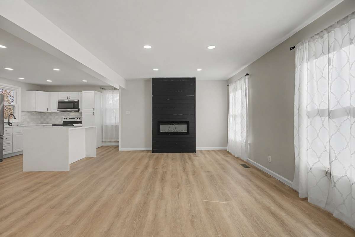 Open Concept Living at its finest! Living/Kitchen/Dining Combination!