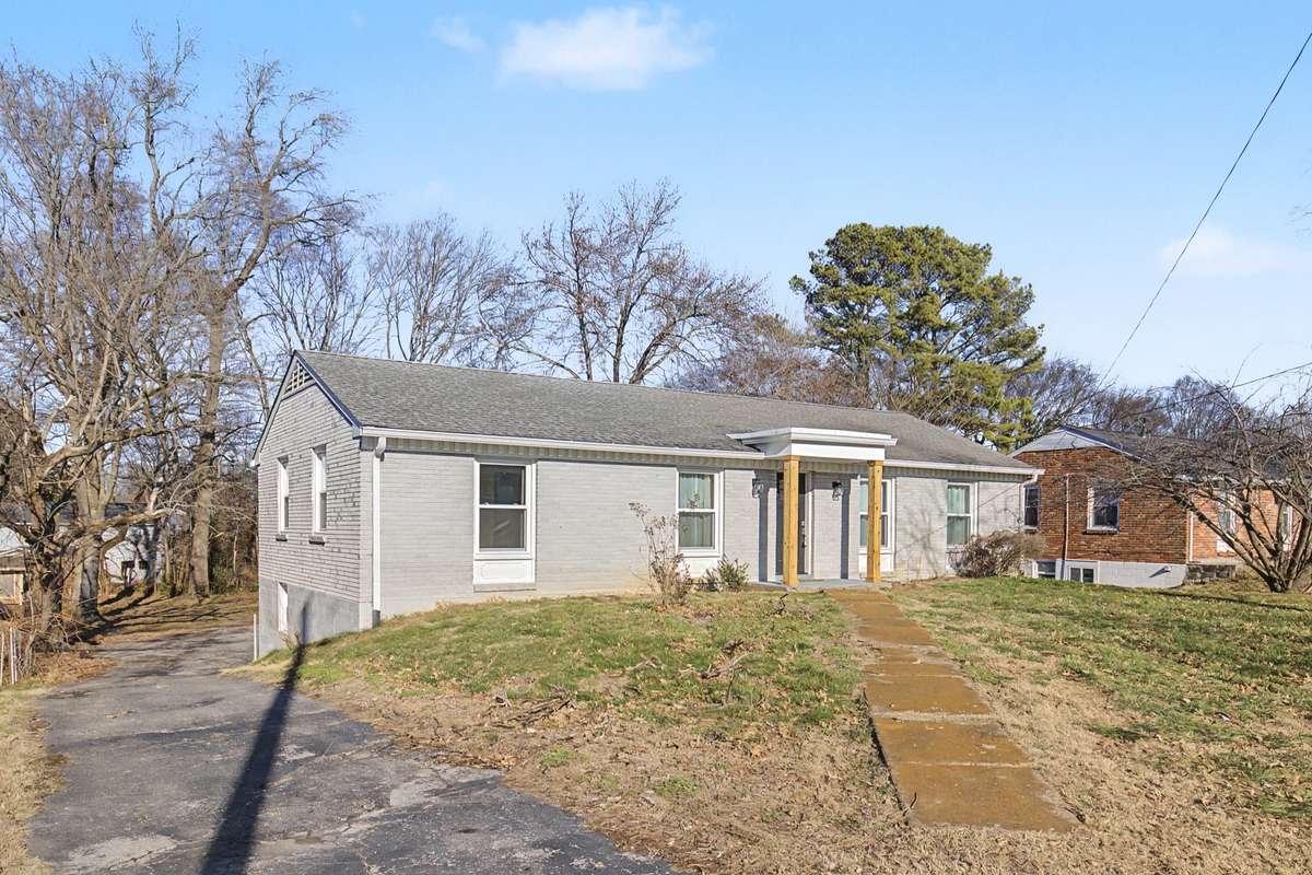 Oversized Driveway with tons of open parking options!