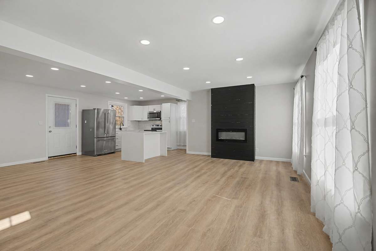Open Concept Living at its finest! Living/Kitchen/Dining Combination!
