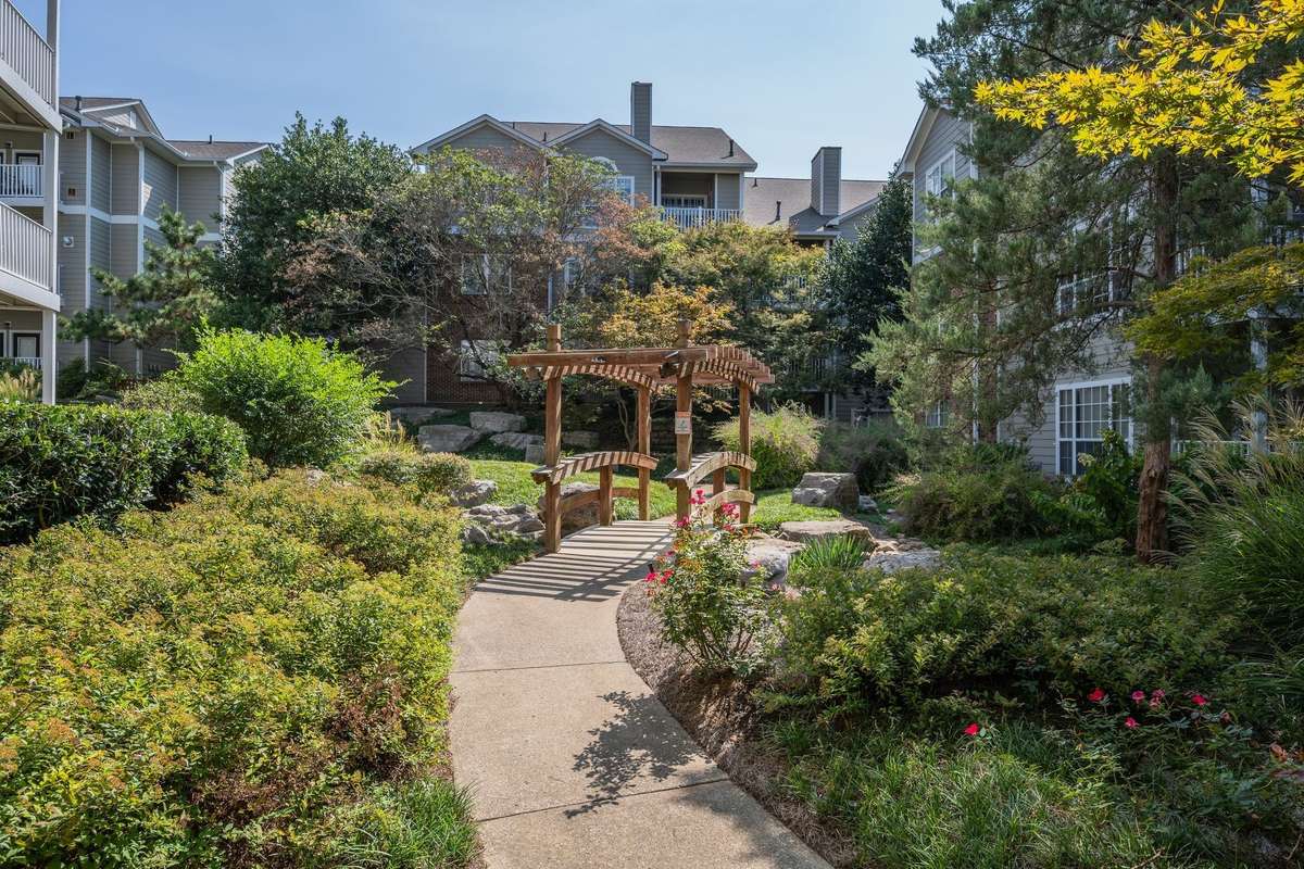 Grounds are beautiful in Spring Summer and Fall.