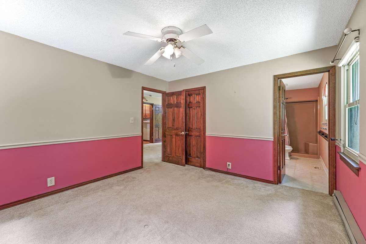 Apartment bedroom with full bath