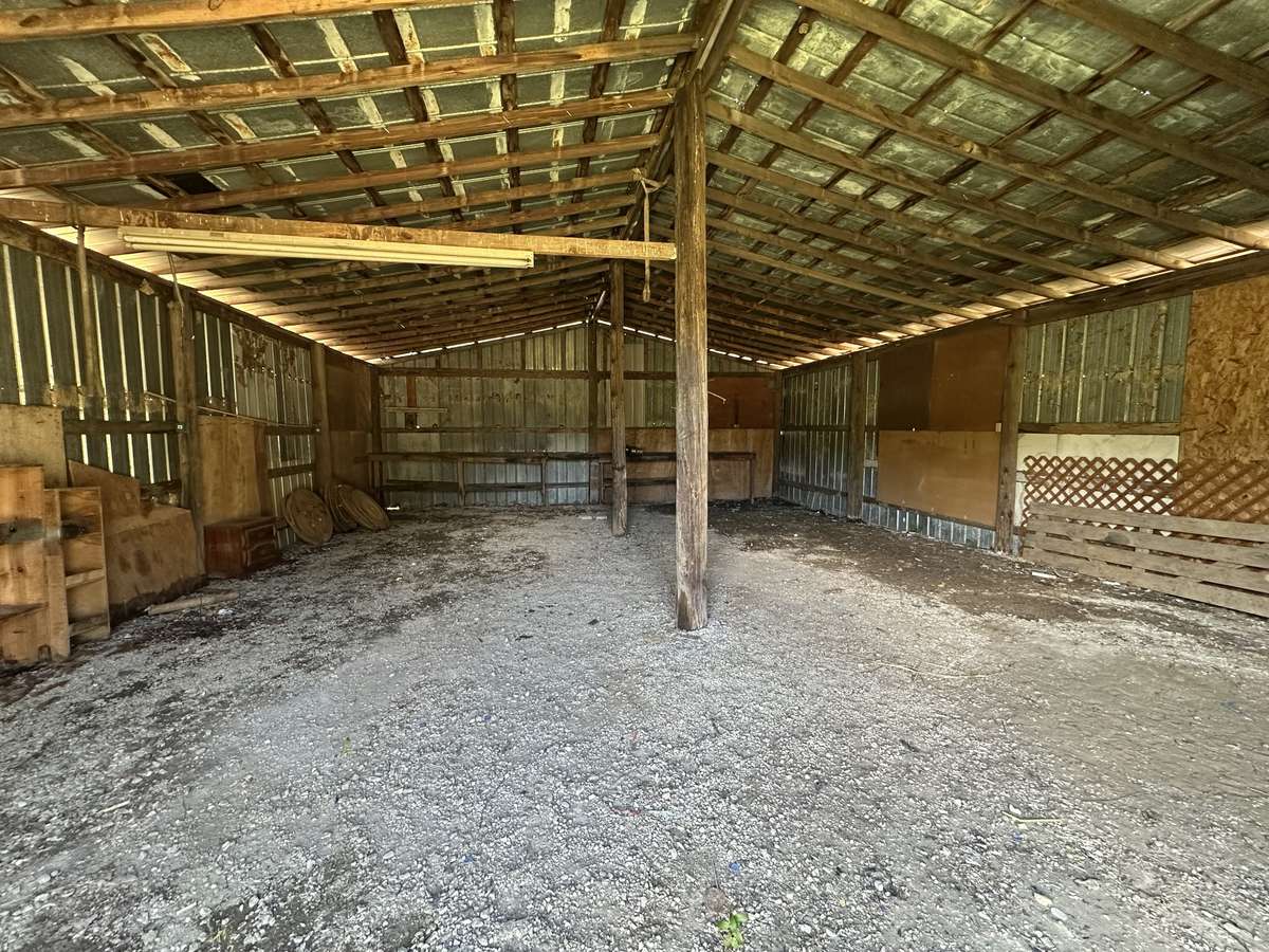 Barn