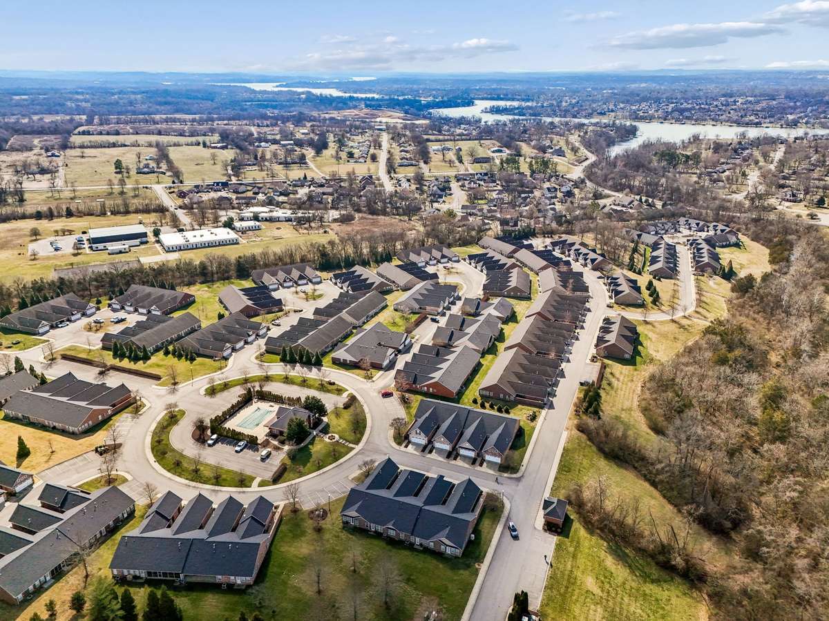 Lenox Place is a very well maintained low maintenance community ideally located minutes from groceries, restaurants & just off Hwy 109 for easy access to Hendersonville, Lebanon & Mt Juliet!