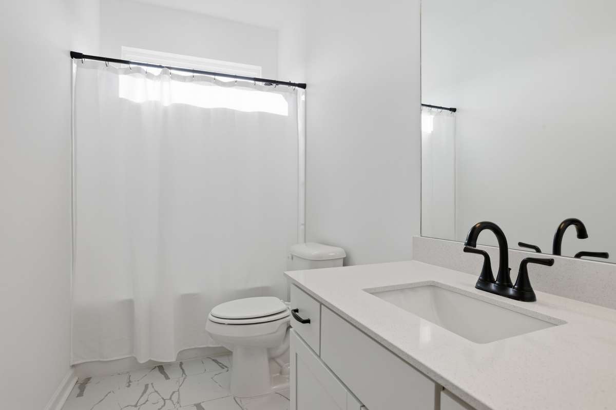 Full bath upstairs hall