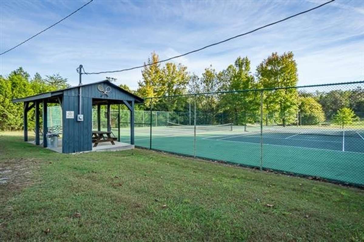 Tennis and Pickle Ball Courts