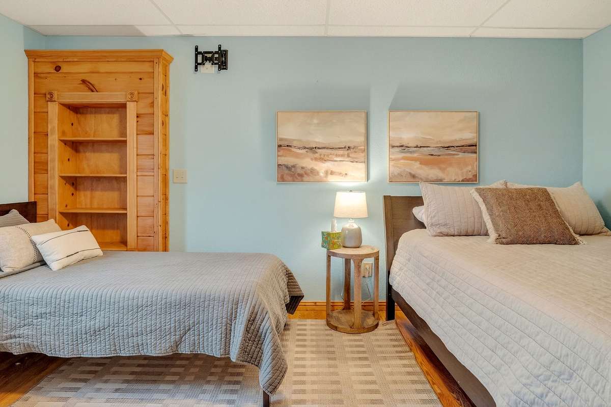 Lower level bedroom.