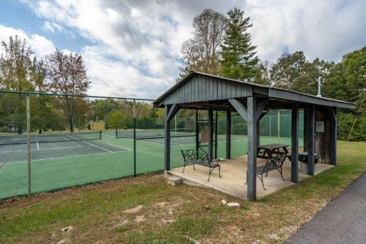 Tennis and Pickle Ball Courts