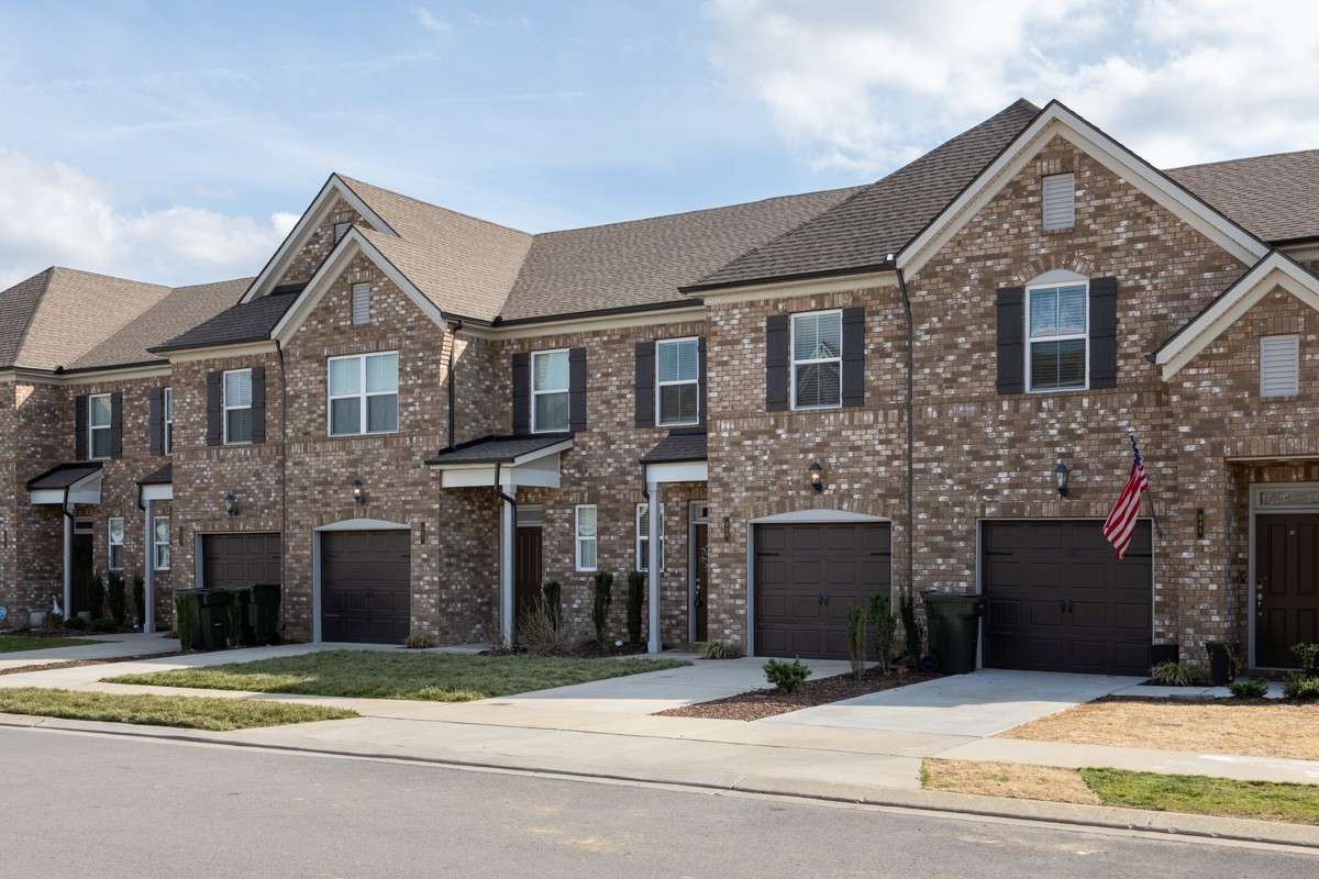 Welcome to 339 Cheval Drive — a stunning brick townhome in Gallatin featuring classic curb appeal, dark shutters, and an attached one-car garage. Walkable to dining and shopping, and move-in ready inside and out.