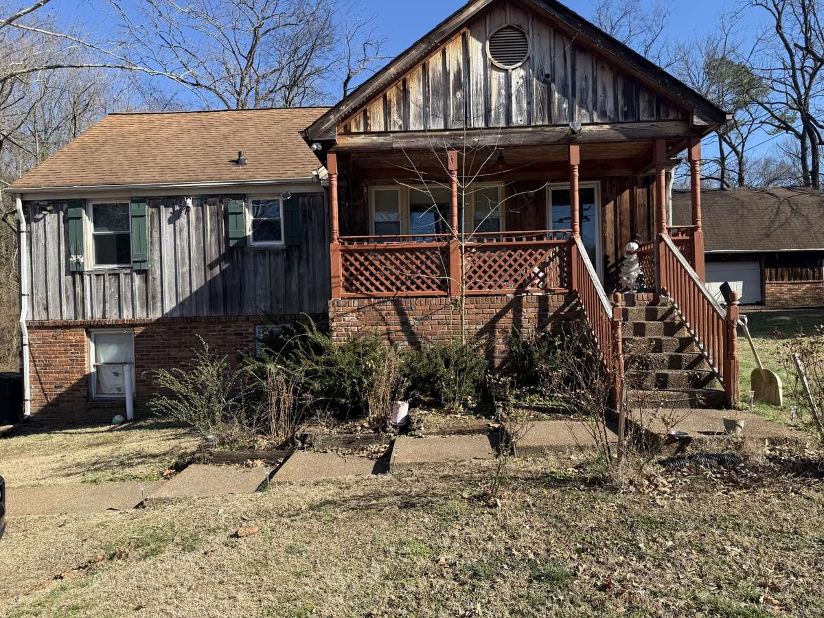 Welcome home to 3482 McGavock Pike