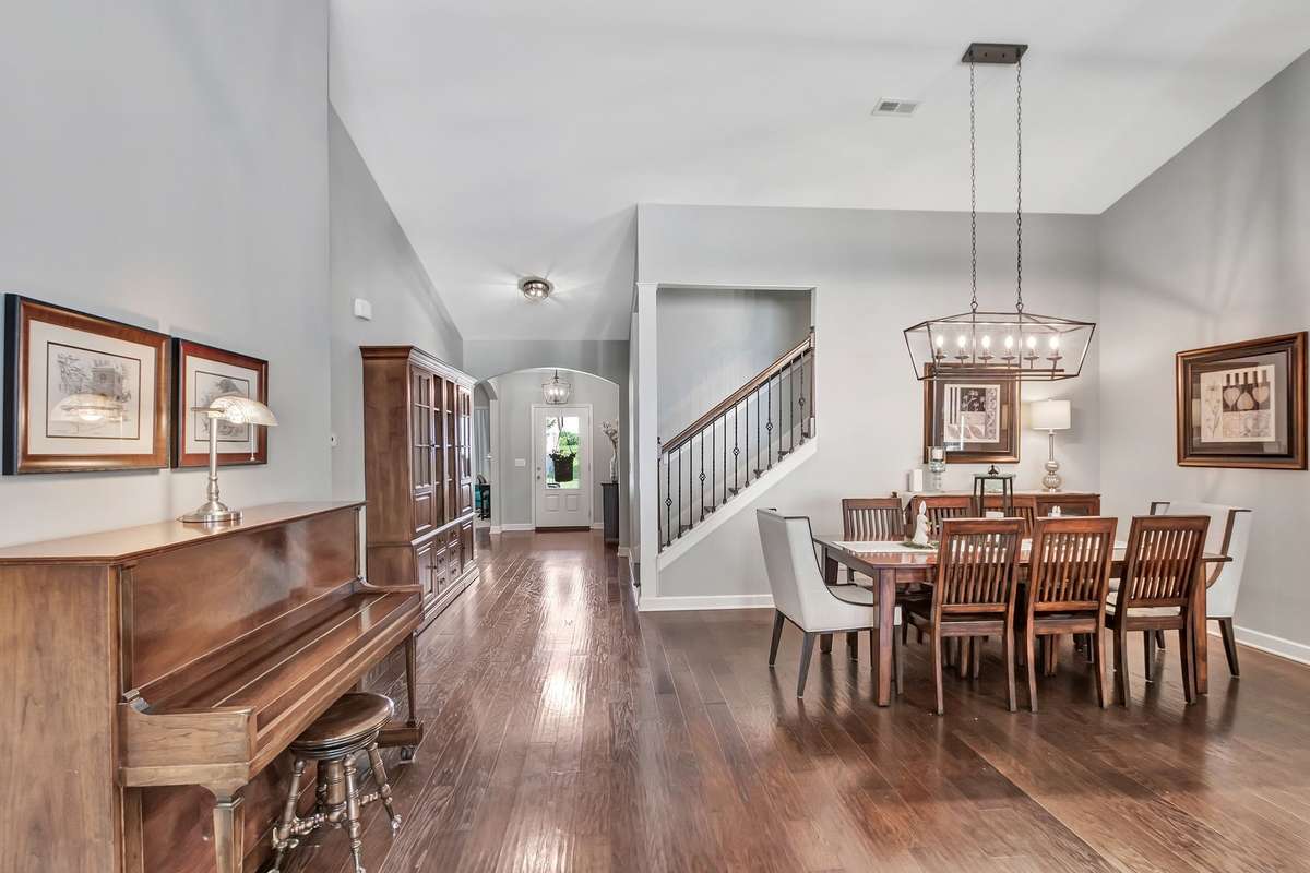 When we say "spacious," we mean they can easily accommodate large groups.