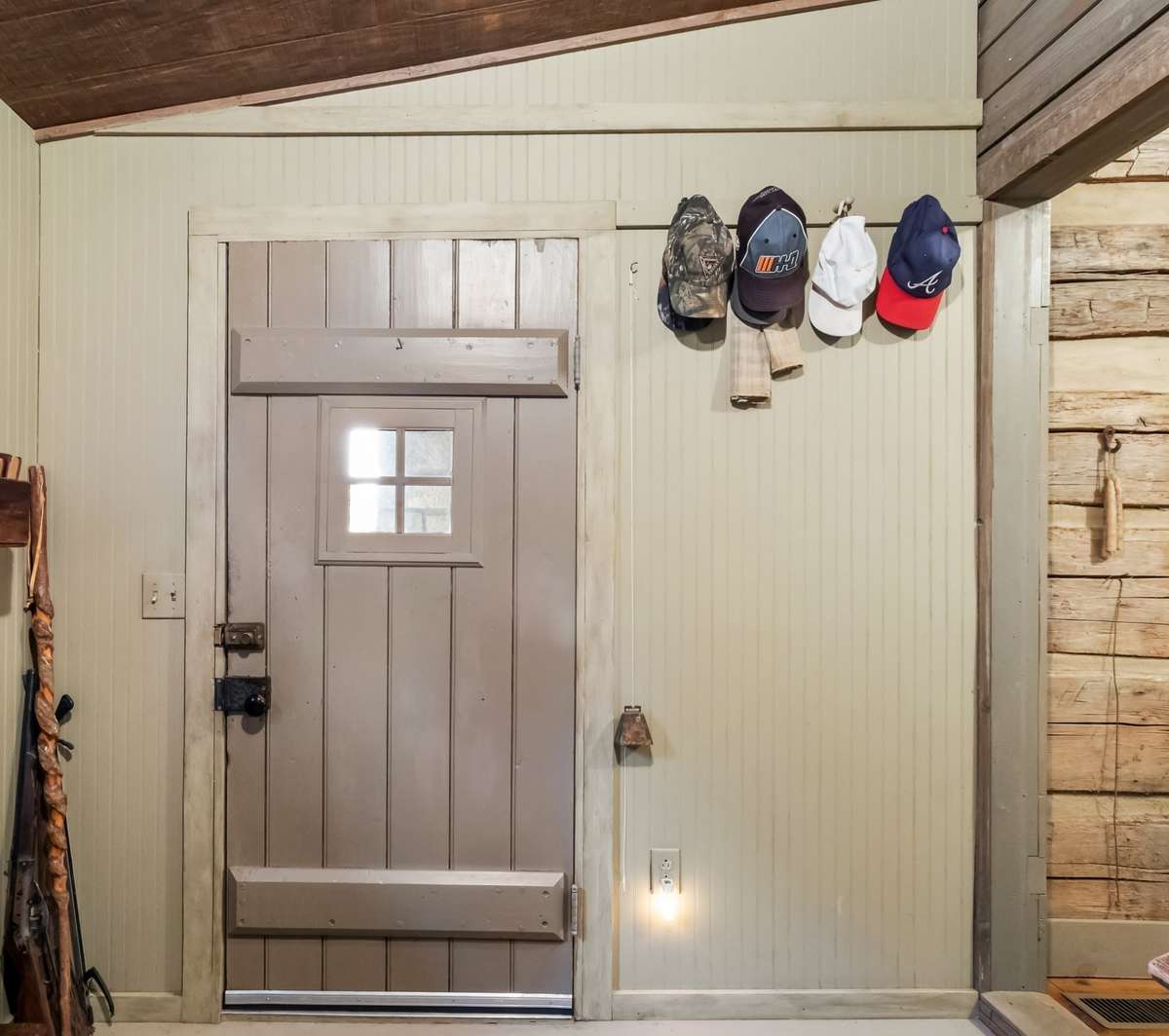 Even the doors look original for the period of time!