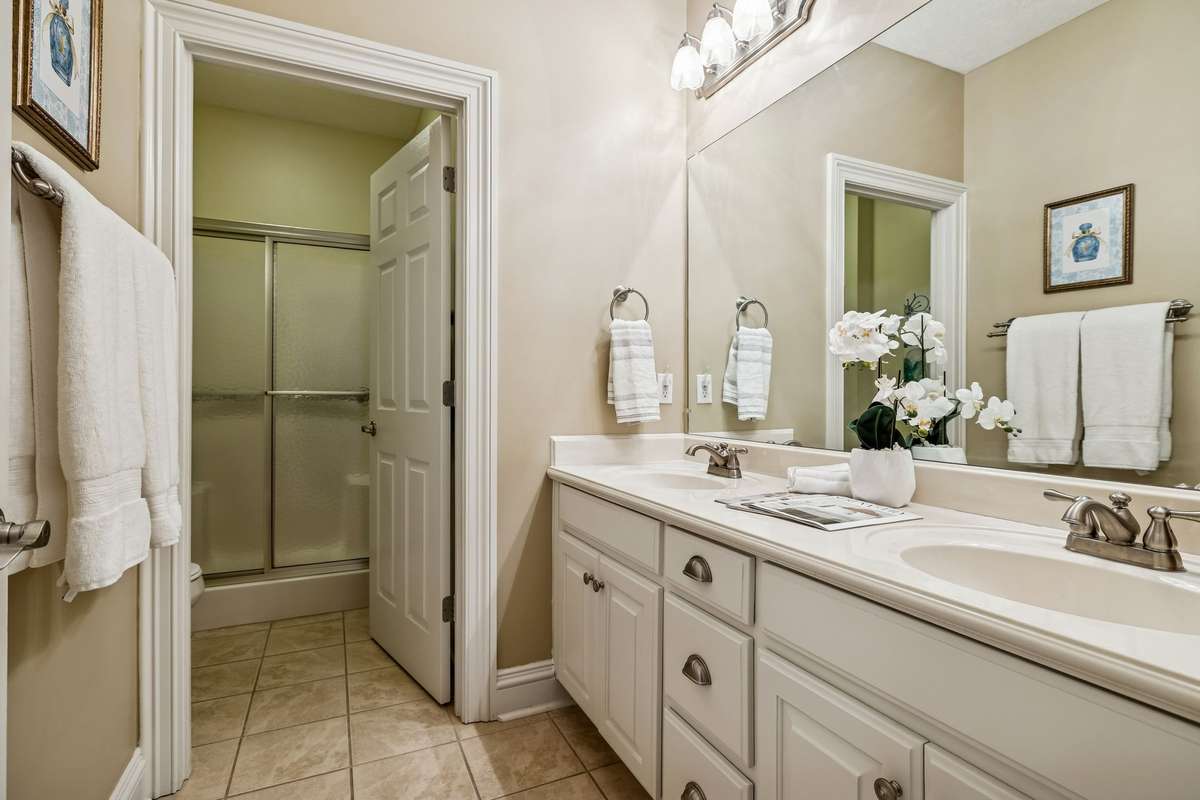 Hallway Full Bath near secondary bedroom