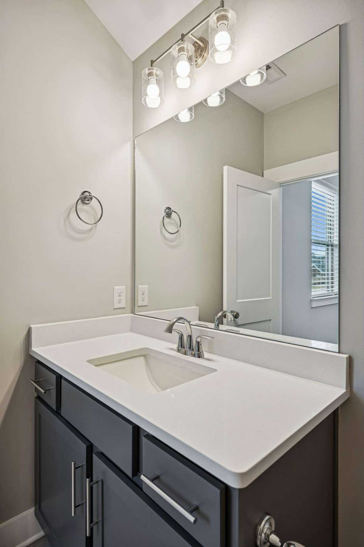 1/2 Bath off of Bonus Room