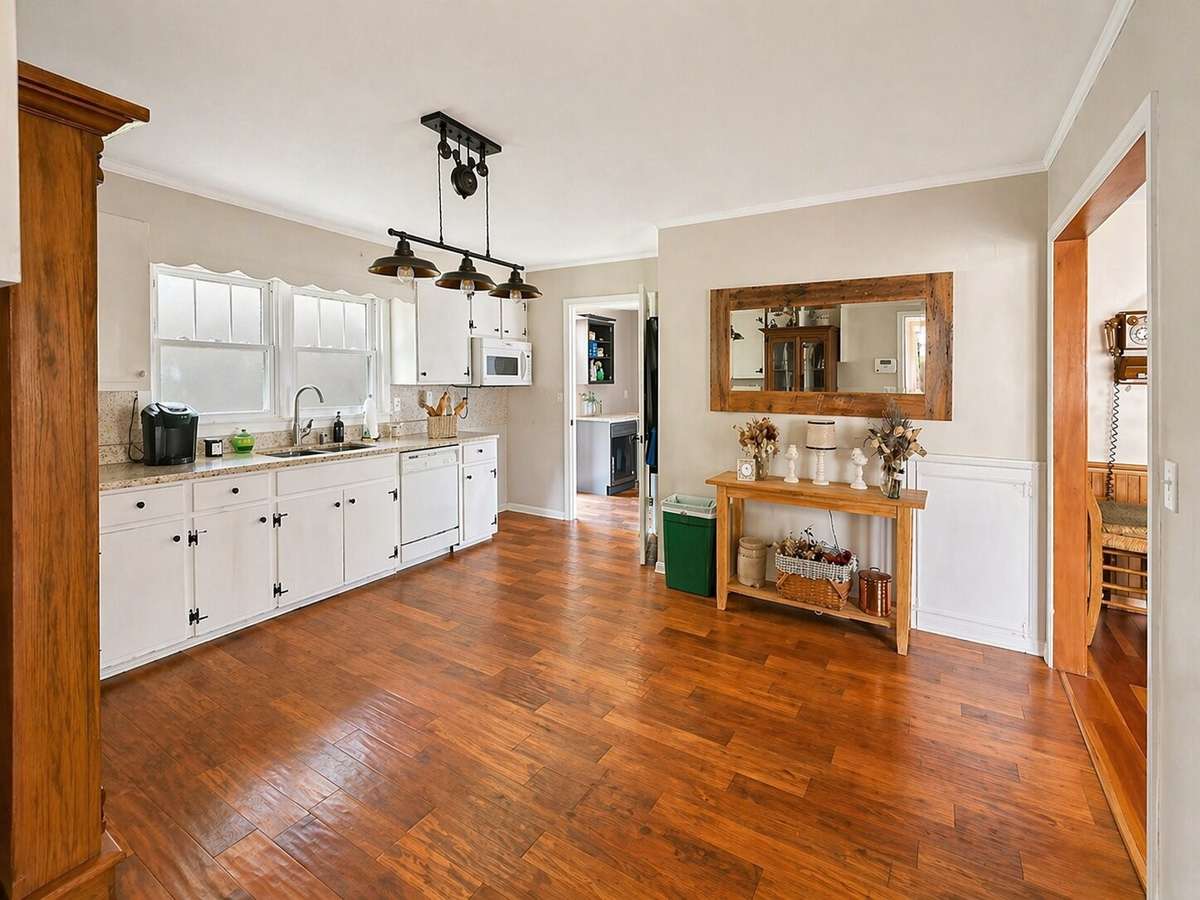 Another view of the kitchen looking from the pantry