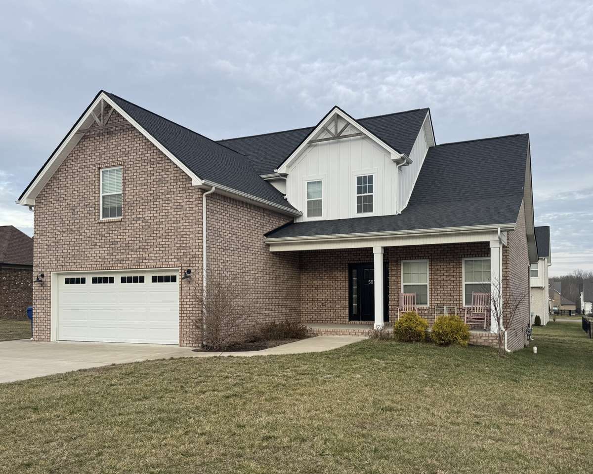 This is a great home in the heart of the Sango area of Clarksville TN!  Hereford Farms Subdivision is a very popular community!