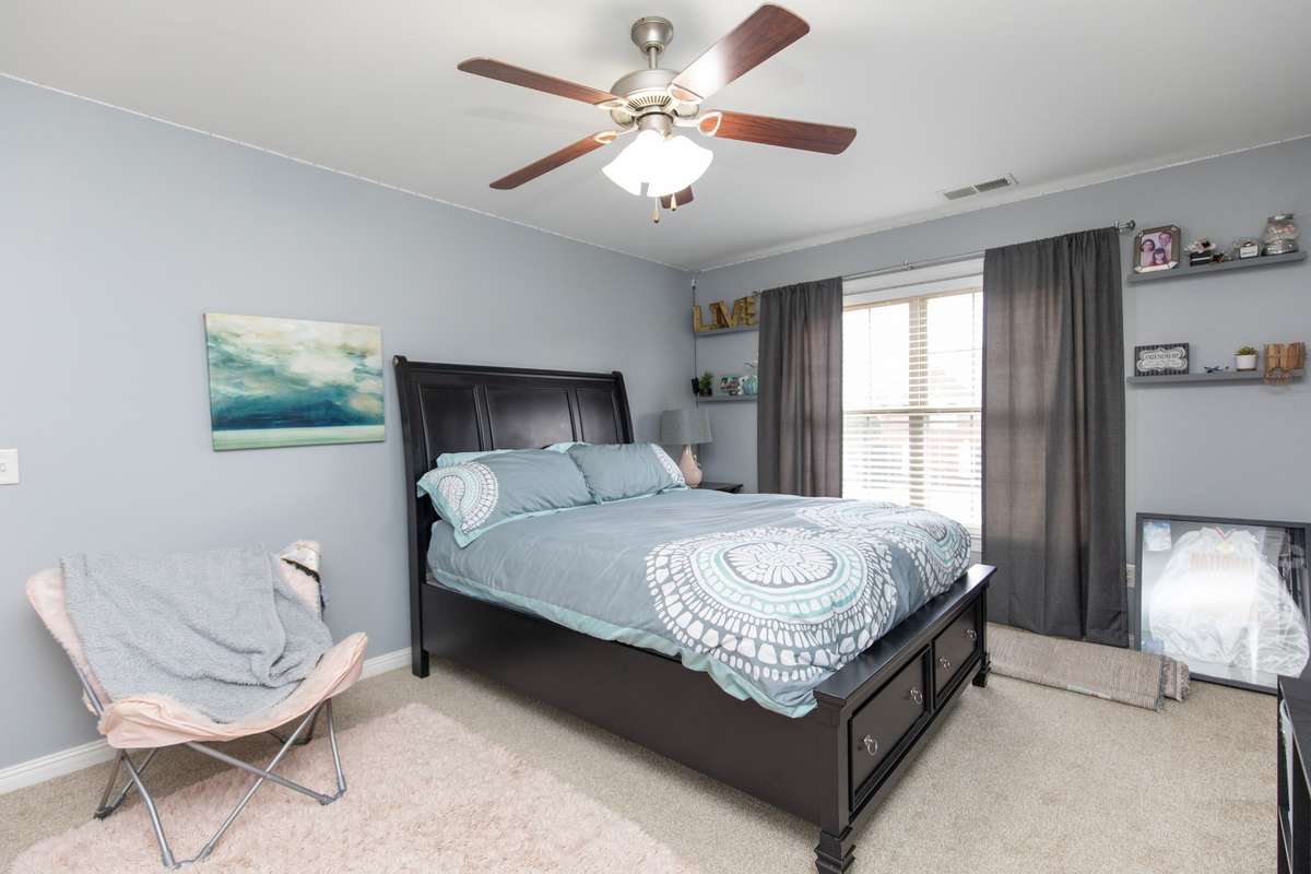 New carpet in all rooms upstiars