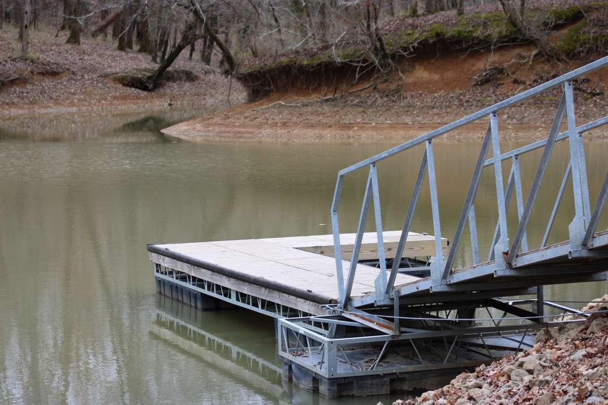 Community dock! There is a launch as well
