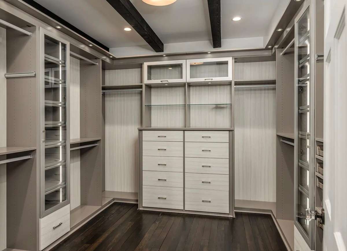 Closet empty