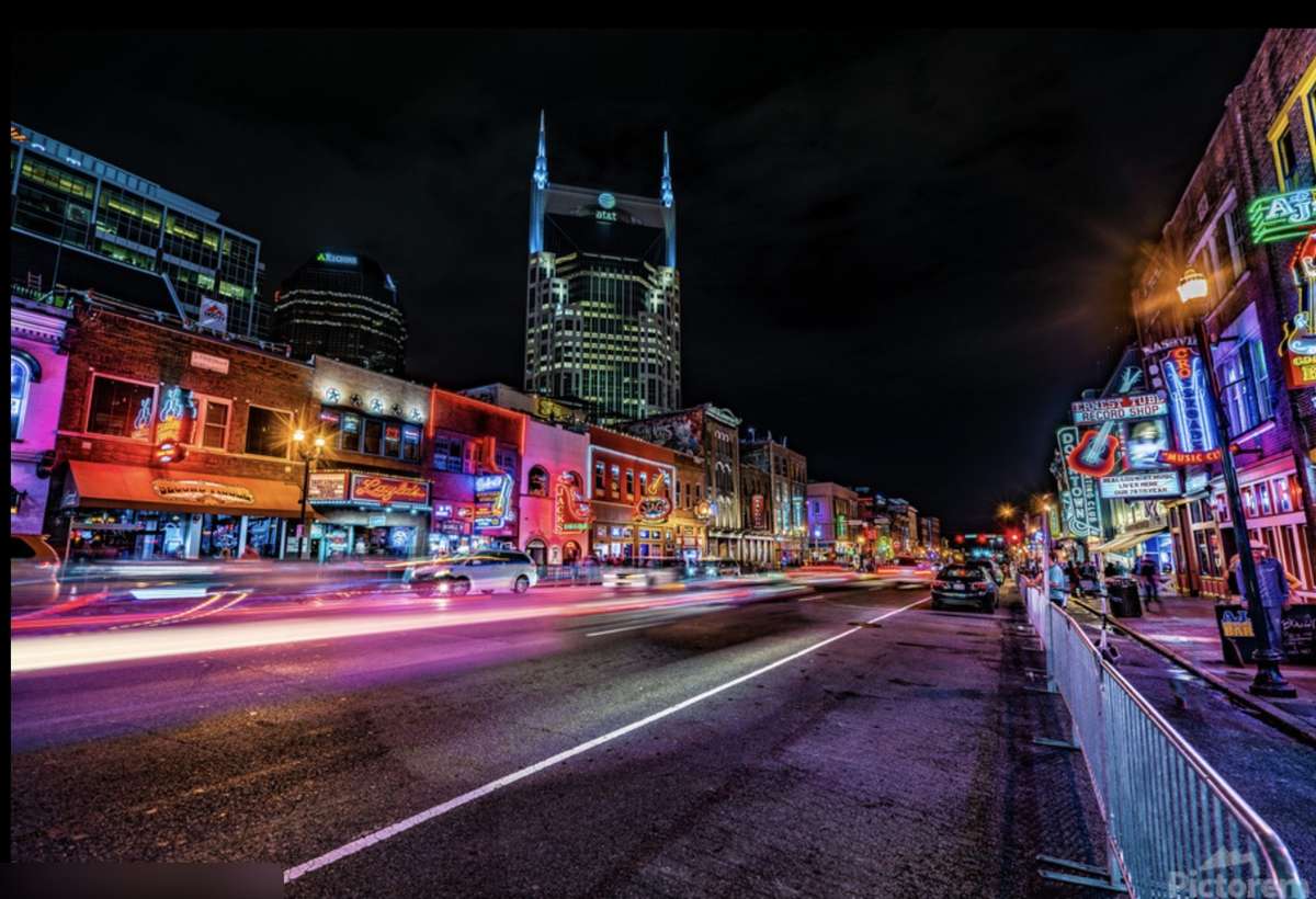 Located ~17.8 miles north in downtown Nashville — a thriving hub of major-league sport (NFL’s Titans, MLS’s Nashville SC, NHL’s Predators) — and just steps from Broadway’s vibrant nightlife, boutique shopping and live music scene