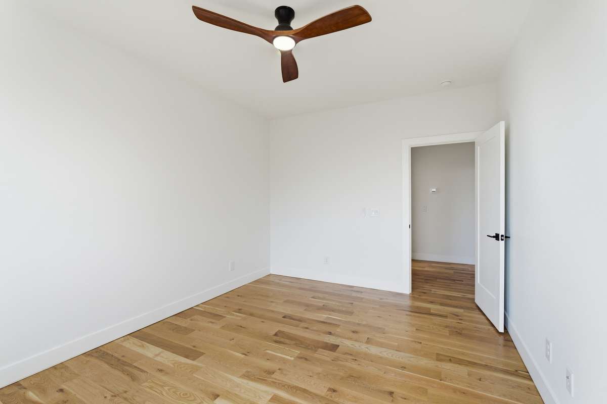 Bedroom 5/ Home Office